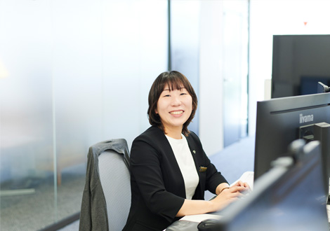 MIYAKO KOMATSU